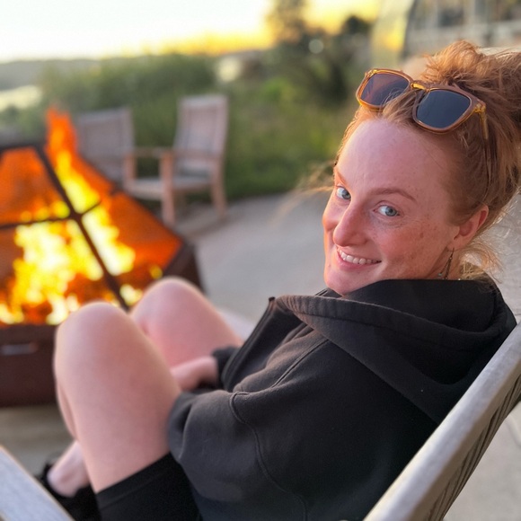 Meet your Posher, Brittany - Picture 4 of 6